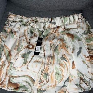 Fashion Nova Short NTW!!